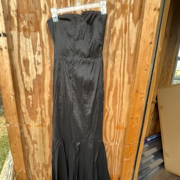 Winsor Strapless Black Formal Dress (Size 5) - Picture 2 of 3